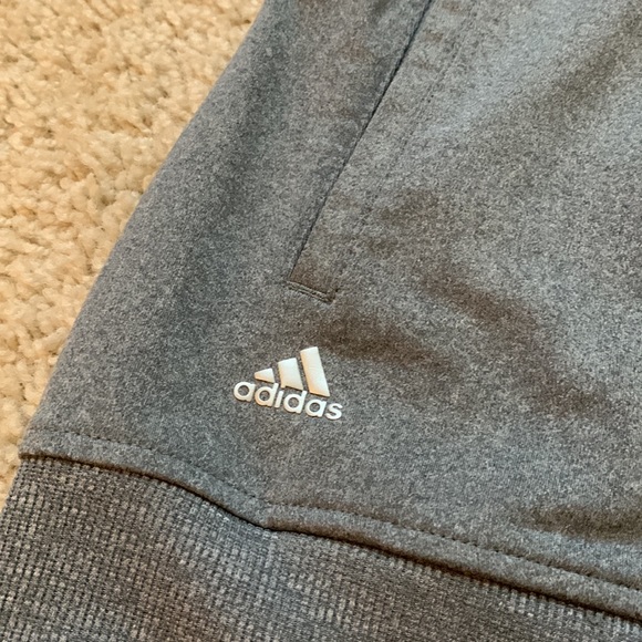 EUC womens adidas golf vest - Picture 7 of 7